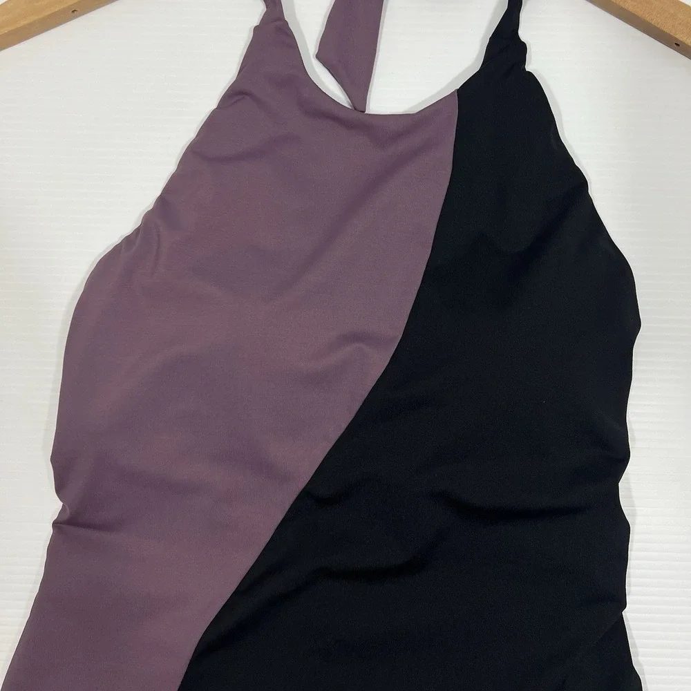 Athleta Asym Colorblock One‎ Piece Swimsuit Size Medium Active Swim Shelf Bra